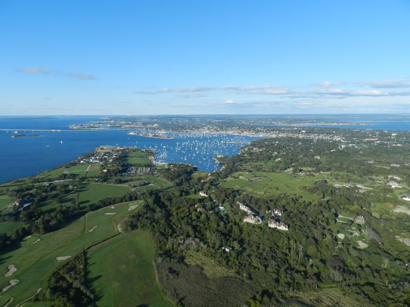 ملف:Newport Rhode Island Aerial View.jpg