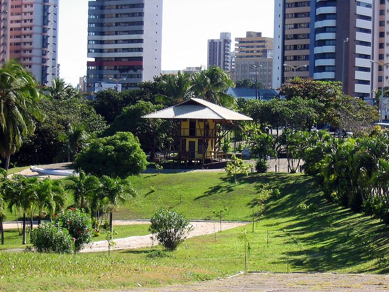 ملف:Posto policial no Parque do coco em Fortaleza.jpg