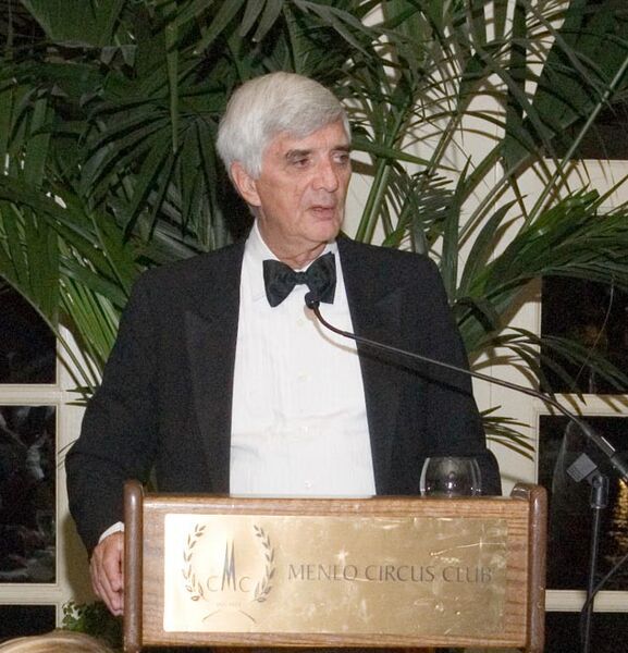 ملف:Robert Lucky.jpg