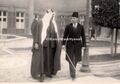 الشيخ عجيل الياور الجربا مع السيد عبدالقادر الكيلاني السفير العراقي بمصر في القاهرة عام 1939.