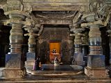 A sanctum inside the Hoysaleshwara temple in Halebidu.jpg