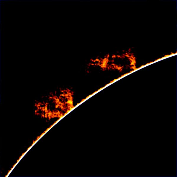 ملف:Solar prominence 1.jpg