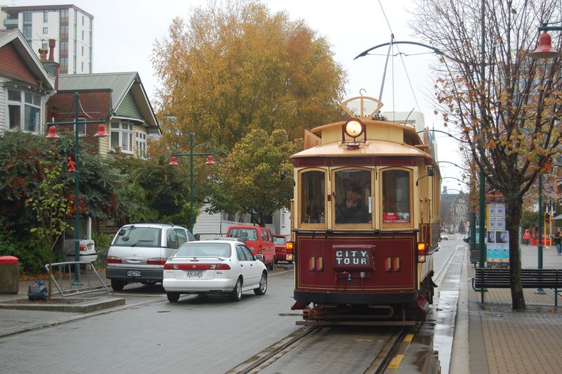 ملف:Tram in Christchurch (4666583714).jpg
