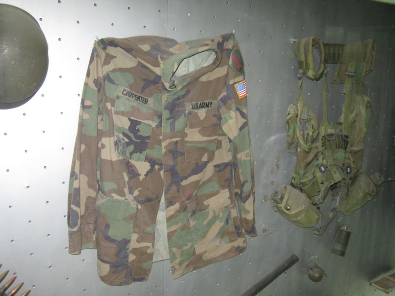ملف:Seized uniform.JPG