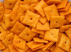 Cheez-It, a popular cheese-flavored كراكر