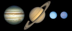 الكواكب الخارجية تسمى الكواكب الغازية العملاقة