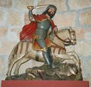 الحواري خايمه يقتل مسلماً في معركة كلاڤيخو، تمثال في مذبح كنيسة Carrión de los Condes.