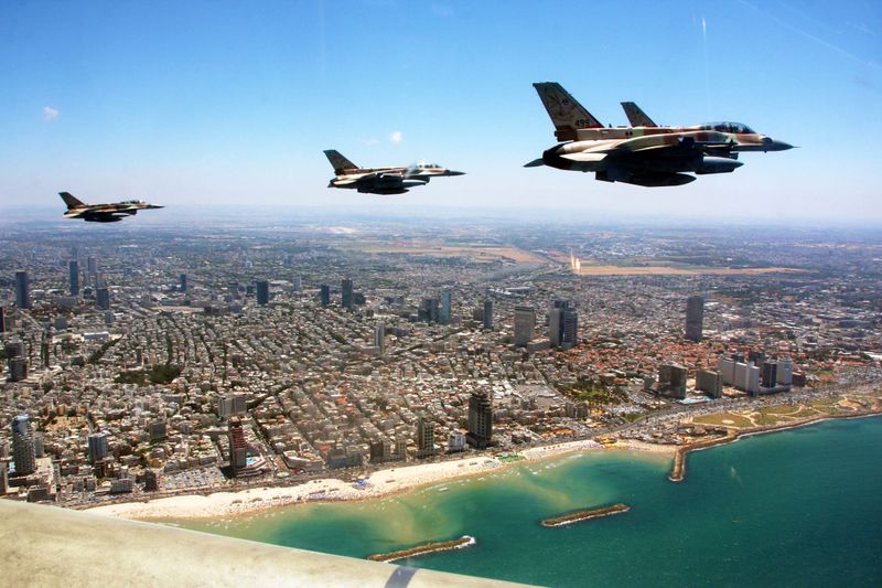 ملف:Flickr - Israel Defense Forces - IAF Flight for Israel's 63rd Independence Day.jpg