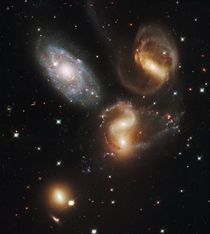 Stephan's Quintet Hubble 2009.full denoise.jpg