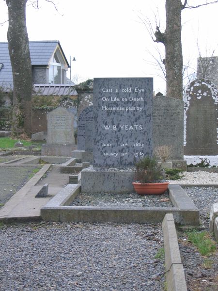 ملف:Grave of W. B. Yeats; Drumcliff, Co Sligo.jpg