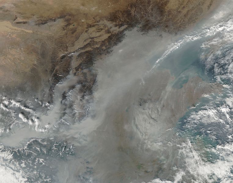 ملف:Haze over China.jpg