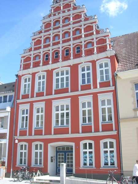 ملف:Greifswalder Stadtbibliothek.jpg