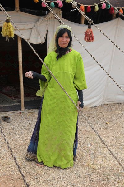 ملف:Qashqai nomad woman.jpg