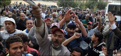 احتجاجات عمالية في الإمارات مايو 2011.jpg