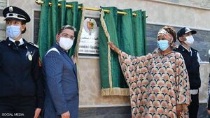 وزير الخارجية المغربي ناصر بوريطة ونظيرته السنغالية عيساتا تال سال أثناء افتتاح القنصلية السنغالية في المغرب، 5 ابريل 2021.