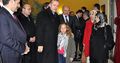 عهد التميمي مع الرئيس التركي رجب طيب أردوغان بعد منحها جائزة حنظلة للشجاعة في ديسمبر 2012.