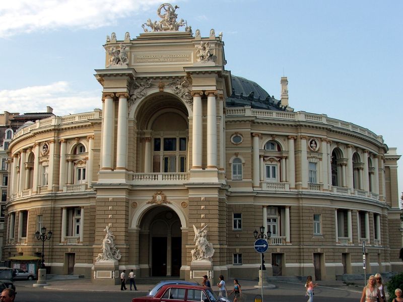 ملف:Odessa theatre.jpg