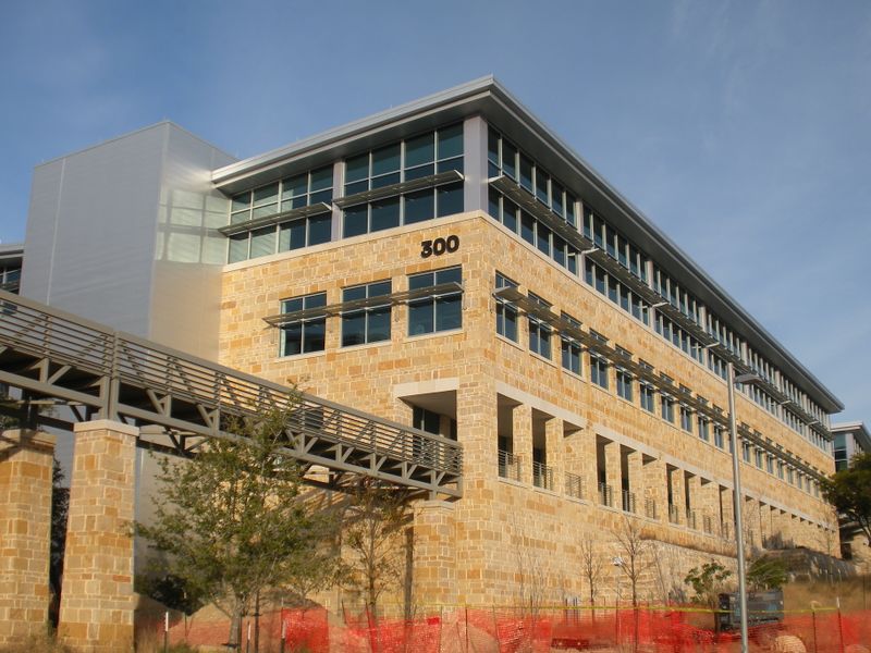 ملف:AMD Austin campus.JPG