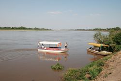 قوارب سياحية في النيل الأزرق عند ود مدني.