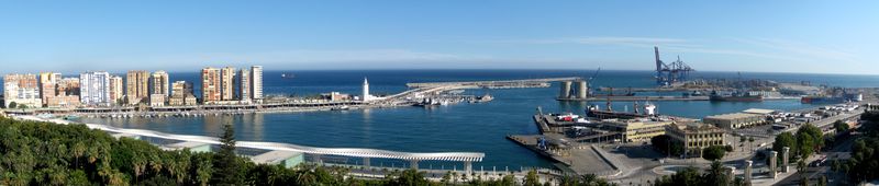 ملف:Panorama Malaga Harbor.jpg