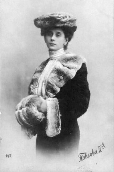 ملف:Anna pavlova -c. 1905.jpg