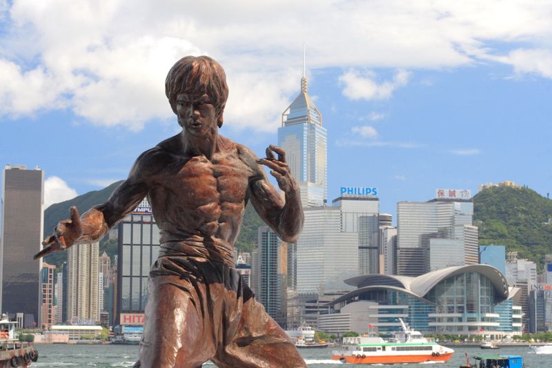 ملف:Hong kong bruce lee statue.jpg