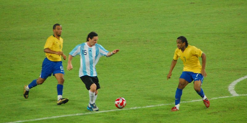 ملف:Messi olympics-soccer-7.jpg