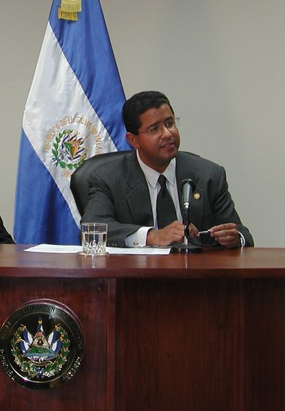 ملف:President Francisco Flores El Salvador1.jpg