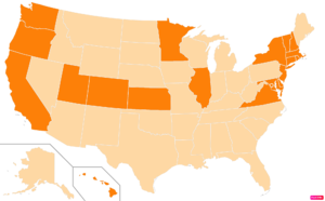 الولايات في الولايات المتحدة من خلال النسبة المئوية للسكان الذين تزيد أعمارهم عن 25 عاماً الحاصلين على درجة البكالوريوس وفقاً لمسح المجتمع الأمريكي لمكتب الإحصاء الأمريكي 2013-2017 بتقديرات 5 سنوات. الولايات ذات النسب المئوية الأعلى من درجات البكالوريوس من الولايات المتحدة ككل باللون البرتقالي الكامل.