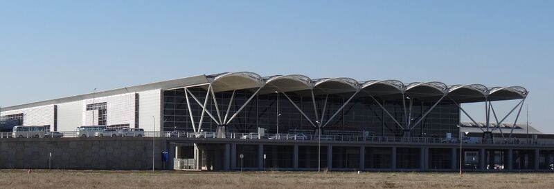ملف:Erbil International Airport terminal building.JPG