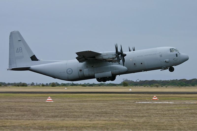 ملف:RAAF Lockheed Martin C-130J-30 YPMC Creek.jpg