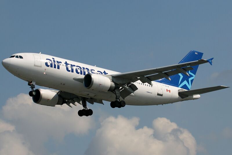 ملف:Air Transat A310 (C-GTSF) @ LHR, Aug 2009.jpg