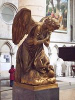 تمثال الملاك.