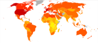 خريطة توافر الطاقة الغذائية للشخص الواحد في اليوم عام 1961 (يسار) وما بين عاميّ 2001 و 2003 (يمين).[68]   لا معطيات   <1600   1600–1800   1800–2000   2000–2200   2200–2400   2400–2600   2600–2800   2800–3000   3000–3200   3200–3400   3400–3600   >3600