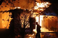 عامل طوارئ قرب مصنع الأسمدة في تكساس أبريل 2013.jpg