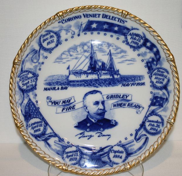 ملف:Commemorative plate from the Spanish American War honoring Admiral George Dewey.jpg