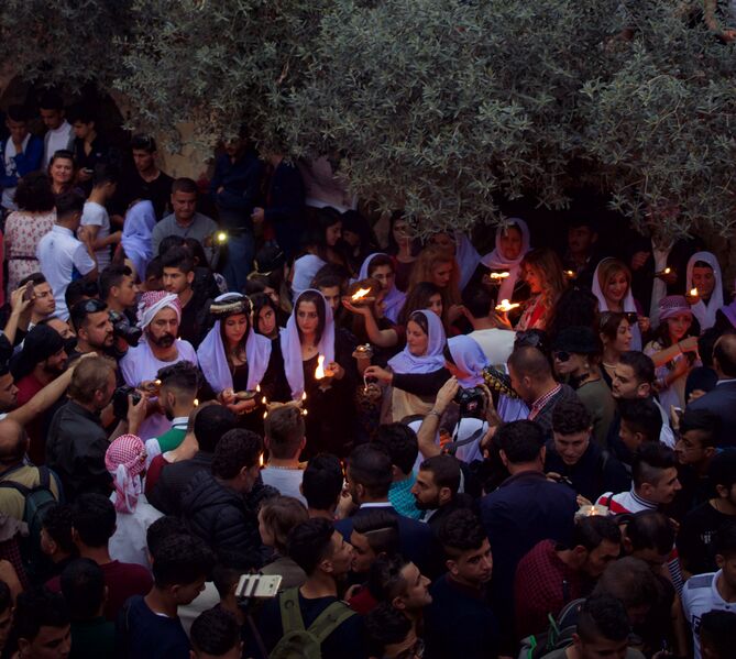 ملف:Pilgrims and festival at Lalish on the day of the Yezidi New Year in 2017 06 (cropped).jpg