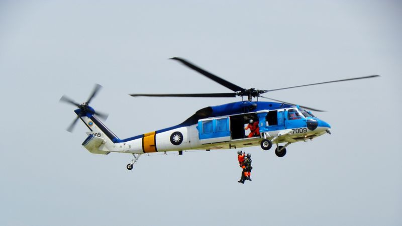 ملف:ROCAF S-70C Rescue Operation Demo 20110813.jpg