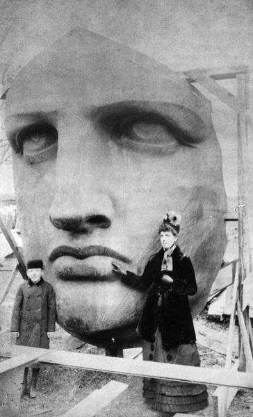 ملف:Head of the Statue of Liberty 1885.jpg