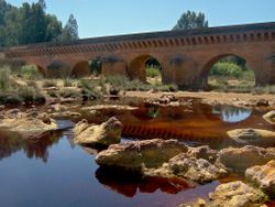 الجسر الروماني في لبلة، على نهر تينتو