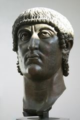 قسطنطين الأول، ربما كان أصلاً من بازيليكا ماكسنتيوس