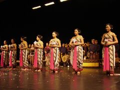 Bedhaya dancers from Solo wearing batik