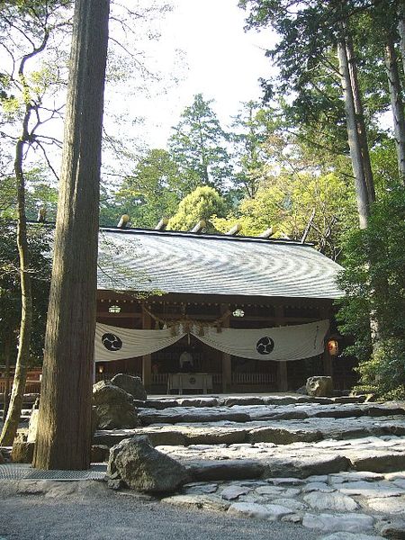 ملف:Tsubaki-shrine.jpg