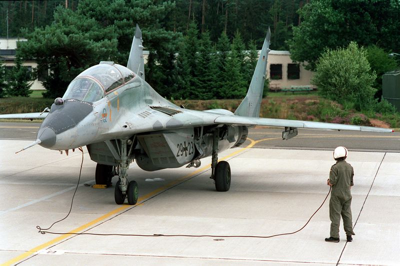 ملف:MiG-29 Fulcrum B Luftwaffe.jpg