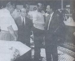 المهندس أحمد هيبة مصنع الطائرات والمهندس حلمي حجر مدير مصنع المحركات والبروفسور براندنز مصمم المحرك المصري E300، معرض الطيران تورينو مايو 1968.