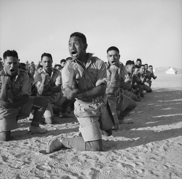 ملف:E 003261 E Maoris in North Africa July 1941.jpg