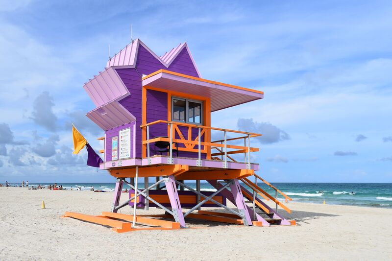 ملف:Lifeguard stand, Miami Beach.jpg