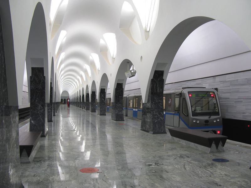 ملف:Volokolamskaya station (Moscow Metro).jpg