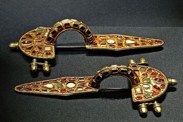 East Germanic bow brooches