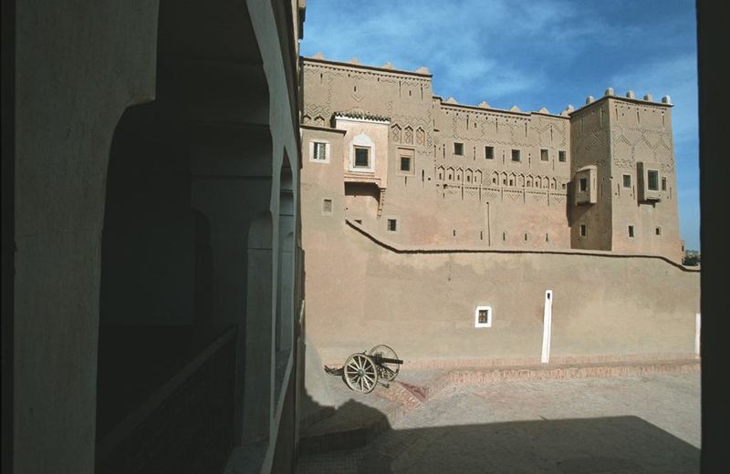 ملف:Ouarzazate kasbah innenhof.jpg